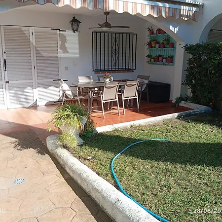Relax, Piscina, Playa Y Barbacoa! Apartmán